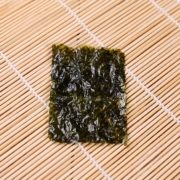 seaweed paper on bamboo mat