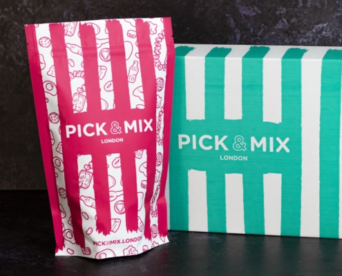Bold-box-and-pouch-packaging-design