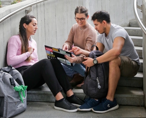 students-on-campus-steps-sharing-information